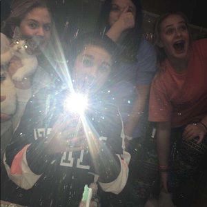 Meet your Posher, Julia